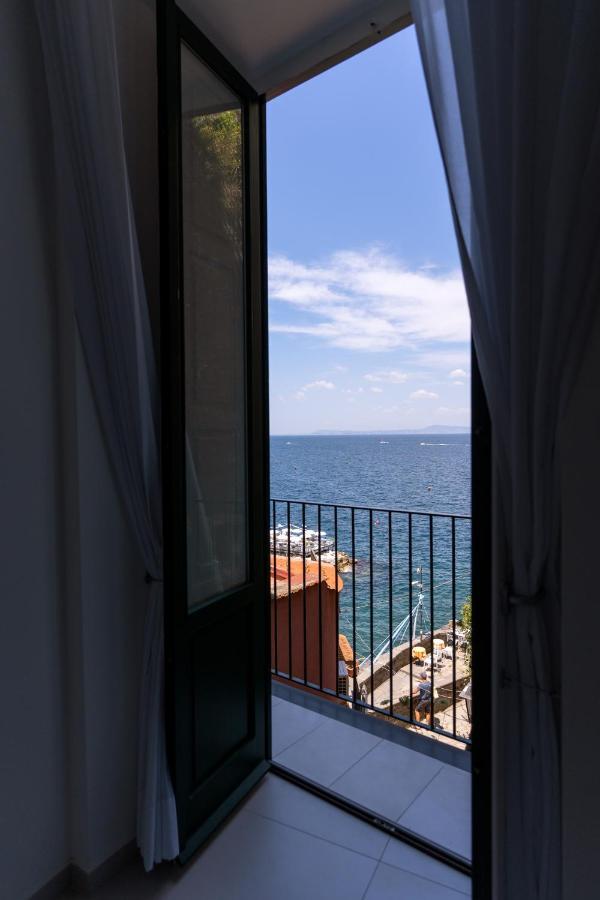 Relais Del Mare Aparthotel Sorrento Ngoại thất bức ảnh